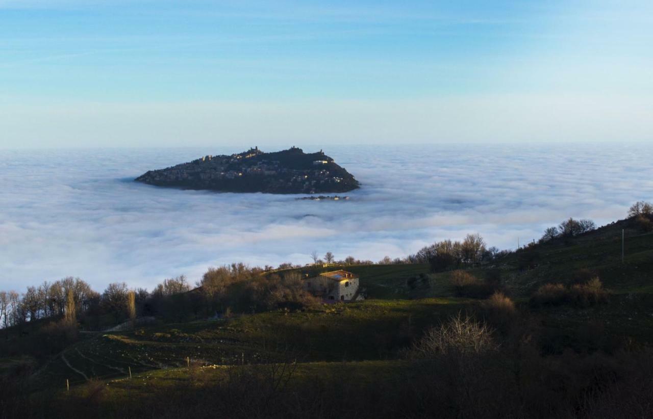 Fattoria Bio L'A Ceccoli Villa Sasso Feltrio Exterior foto